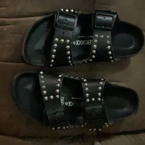 NEW Birkenstock studded sandals